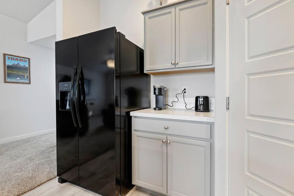 Beautiful Brand New Kuna Home! Luaran gambar